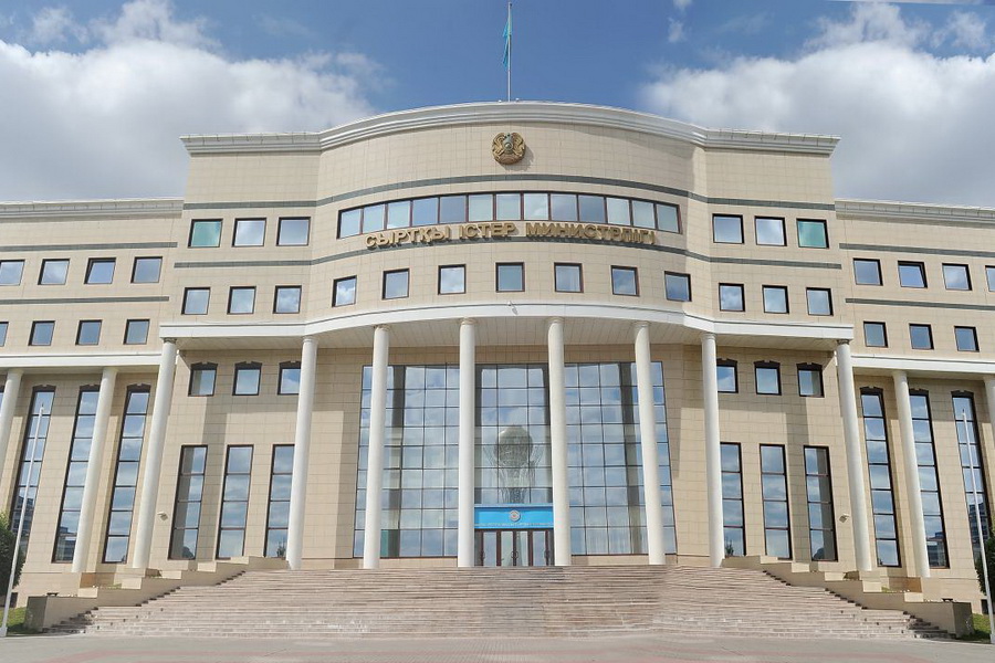 Казахстан вводит золотую визу для инвесторов