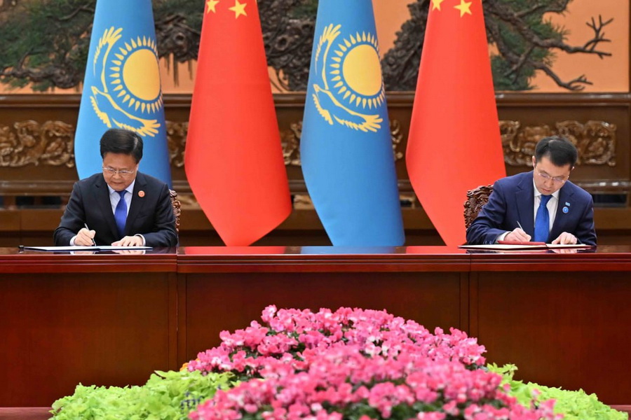 Новую железнодорожную ветку построят между Казахстаном и Китаем
