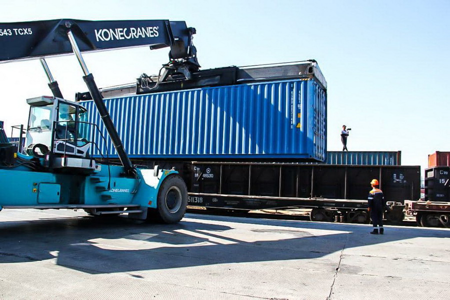 КТЖ отменяет погрузку зерна в контейнерах на необорудованных станциях