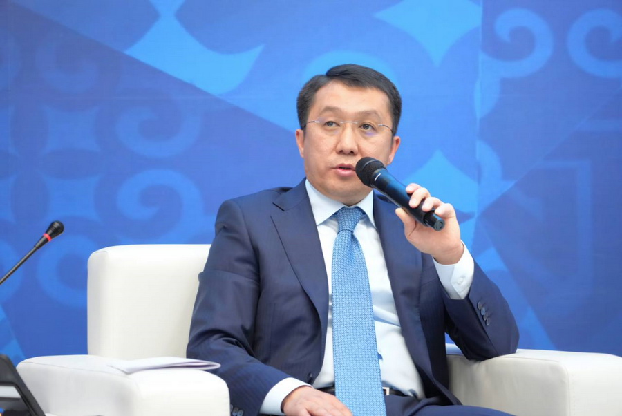 Токаев снял с должности министра транспорта