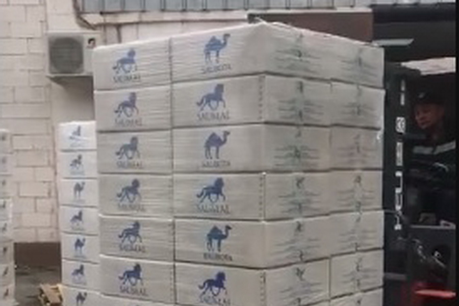 Казахстан экспортировал в КНР партию верблюжьего сухого молока