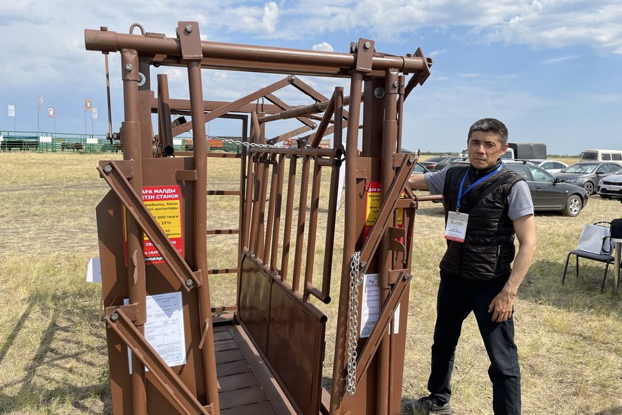 Казахстанские станки для фиксации скота представили на Jańa Dala/Green Day ‘2023