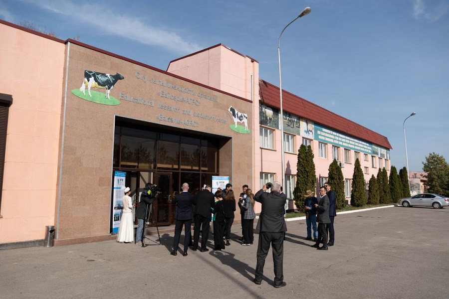 Центр обучения производителей молока открыт в Алматинской области
