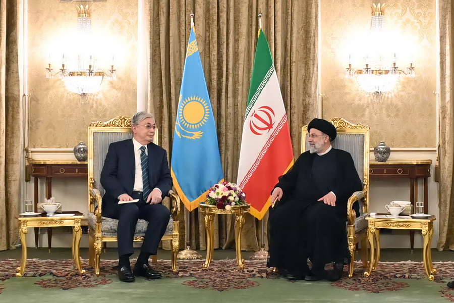 Казахстан создаст совместные торговые палаты с Ираном