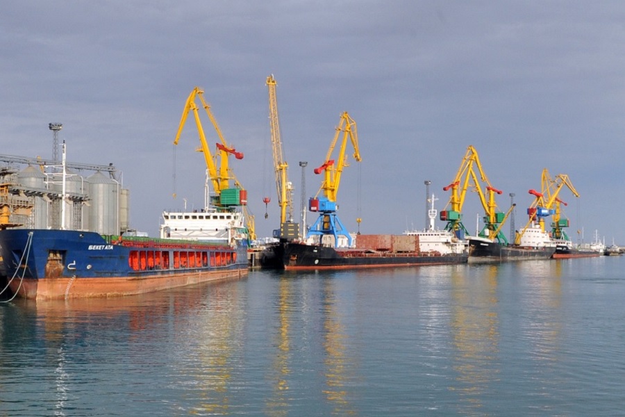 Всемирный банк обсуждает финансирование проектов в порту Актау