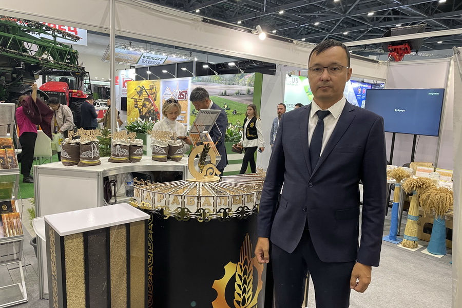 Новый сорт пшеницы представлен на выставке KazAgro
