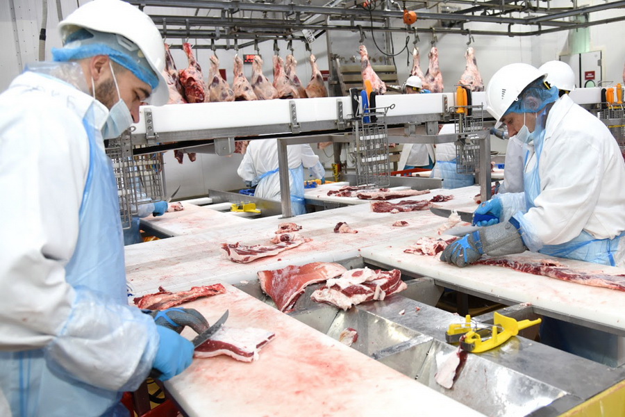 KazBeef готов возобновить экспорт мяса в Россию и Китай