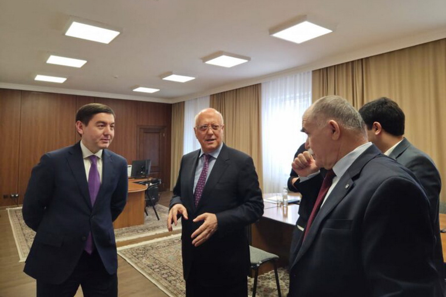 Казахстан планирует увеличить поставки зерна в Таджикистан