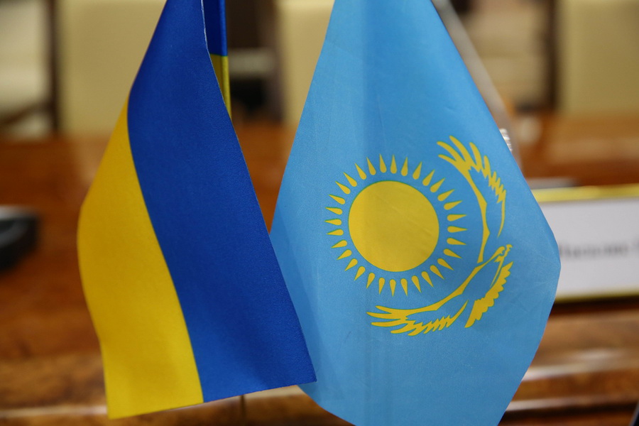 Казахстан готов увеличить торговлю агропродукцией с Украиной