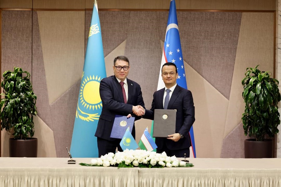 Казахстан подписал с Узбекистаном соглашение о запуске Центра промышленности